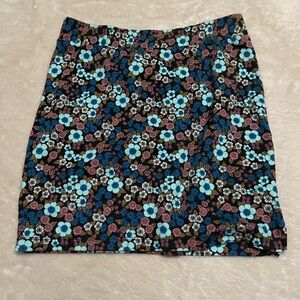 Floral mini skirt